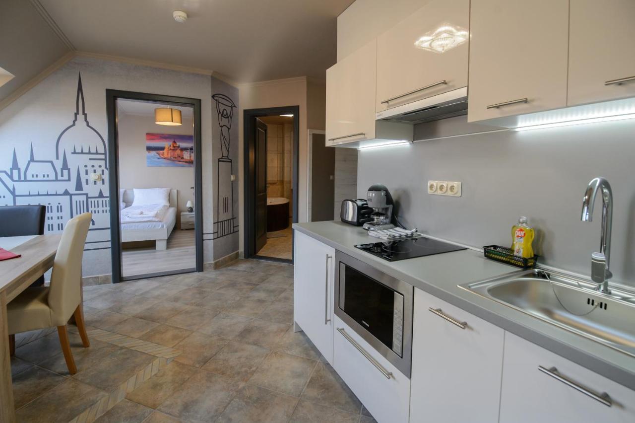 Hr Apartmanhaz エゲル エクステリア 写真