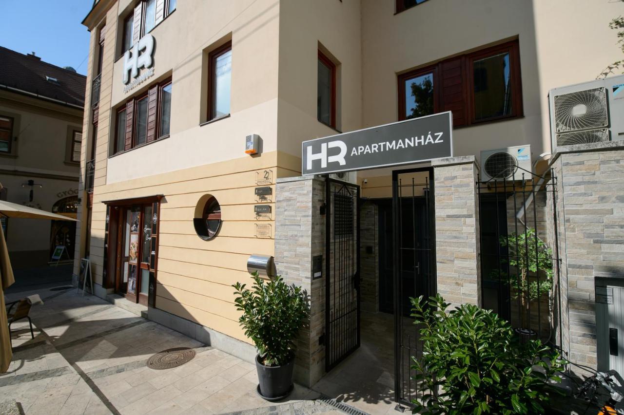 Hr Apartmanhaz エゲル エクステリア 写真